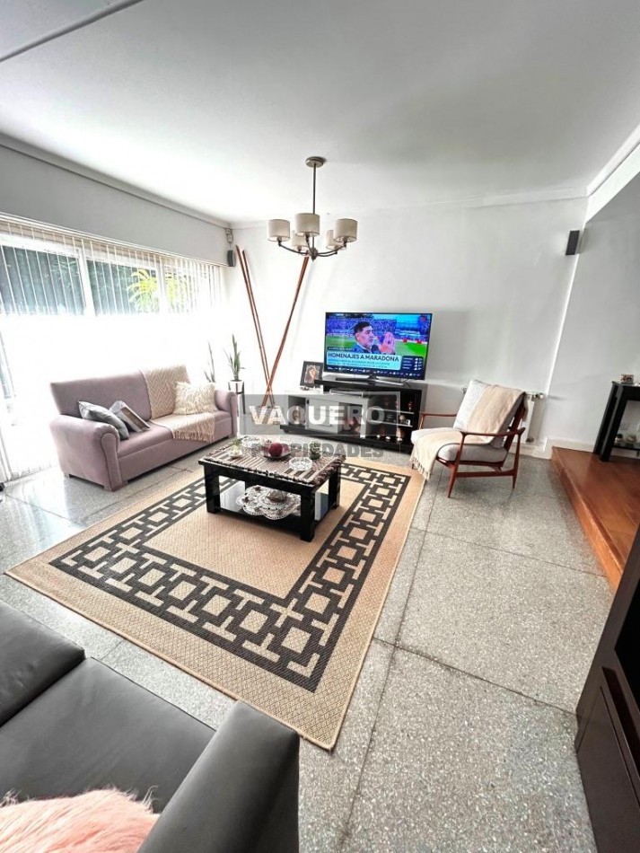 EXCELENTE CHALET ZONA GUEMES