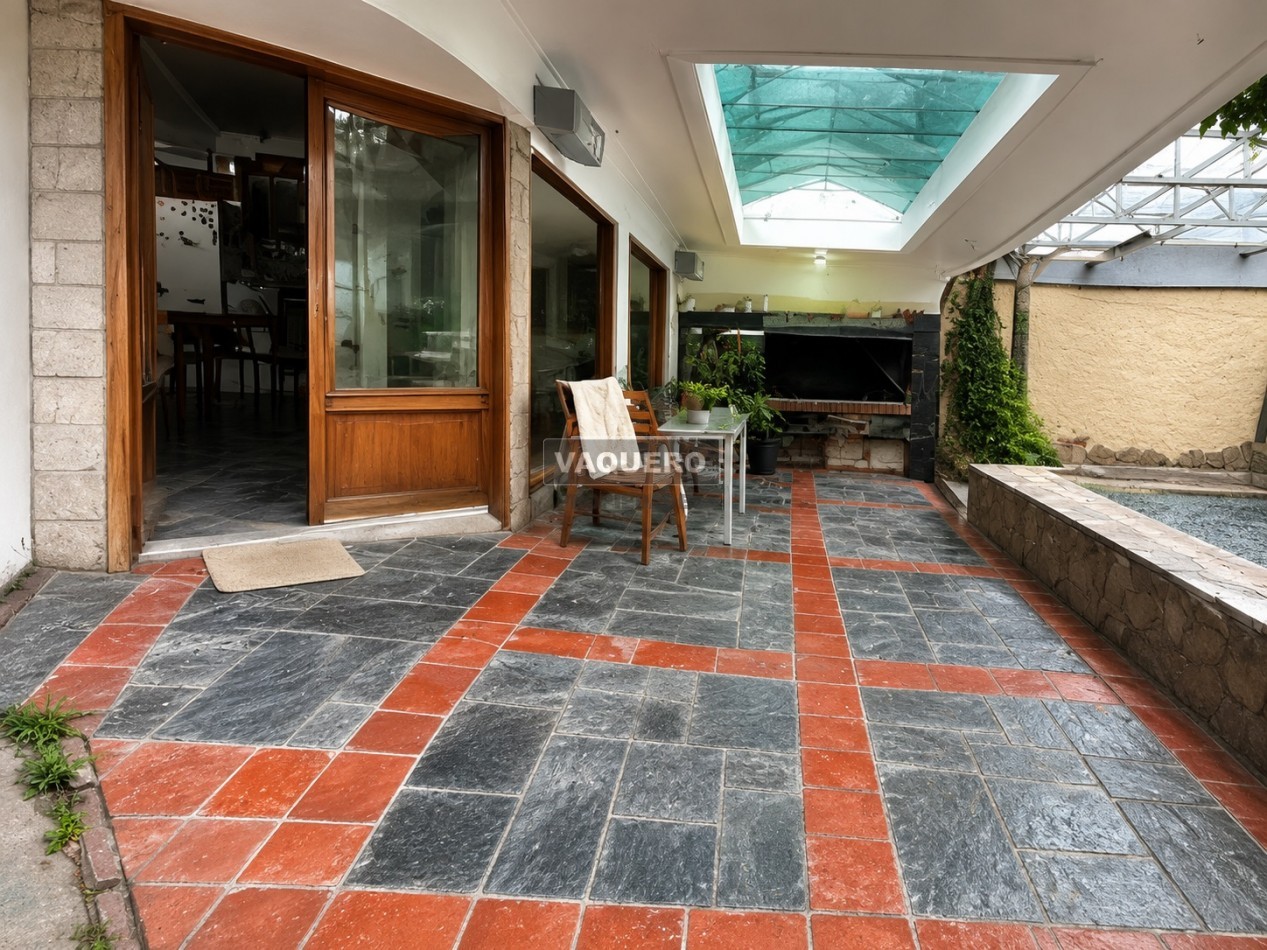 LOCAL MAS VIVIENDA