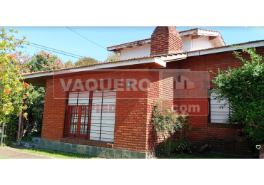 CHALET EN PARQUE LURO